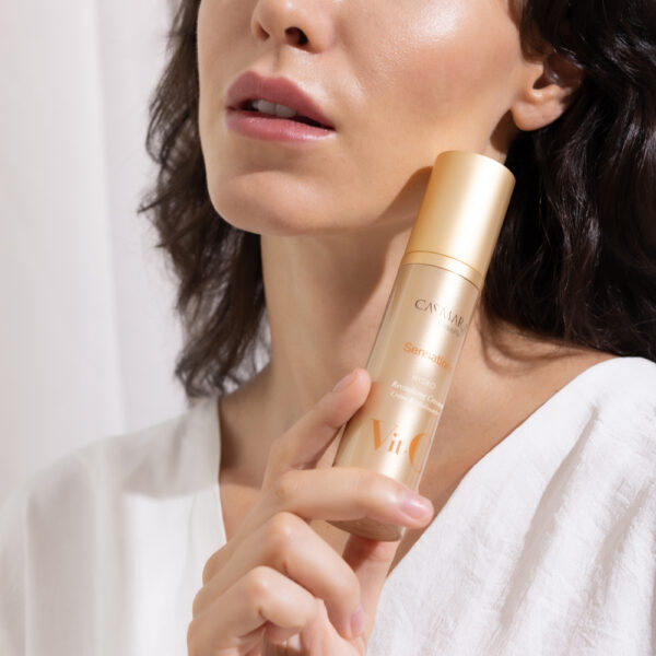 Sensations Hydro Revitalizing Cream2